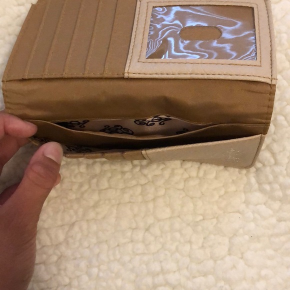 Jessica Simpson wallet - Picture 4 of 5